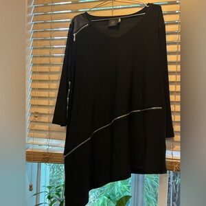 Women’s XL Vecceli Italy Asymmetrical Black Silver Zip Top